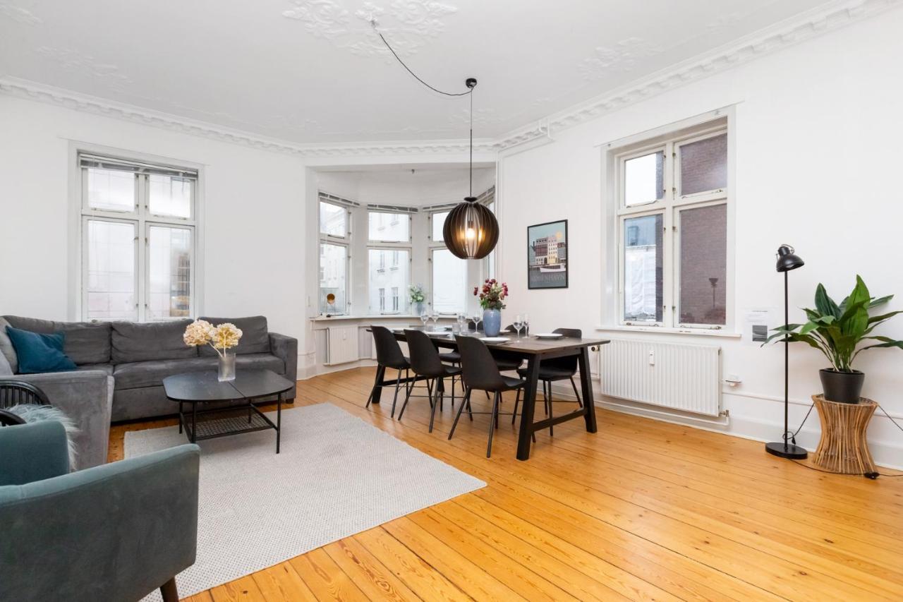 Arhus Bedst Placerede Lejlighed & Udsigt Εξωτερικό φωτογραφία